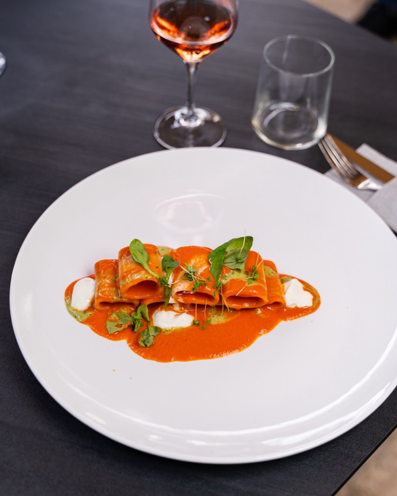 Paccheri al pomodoro, piatto dello chef di Luca's