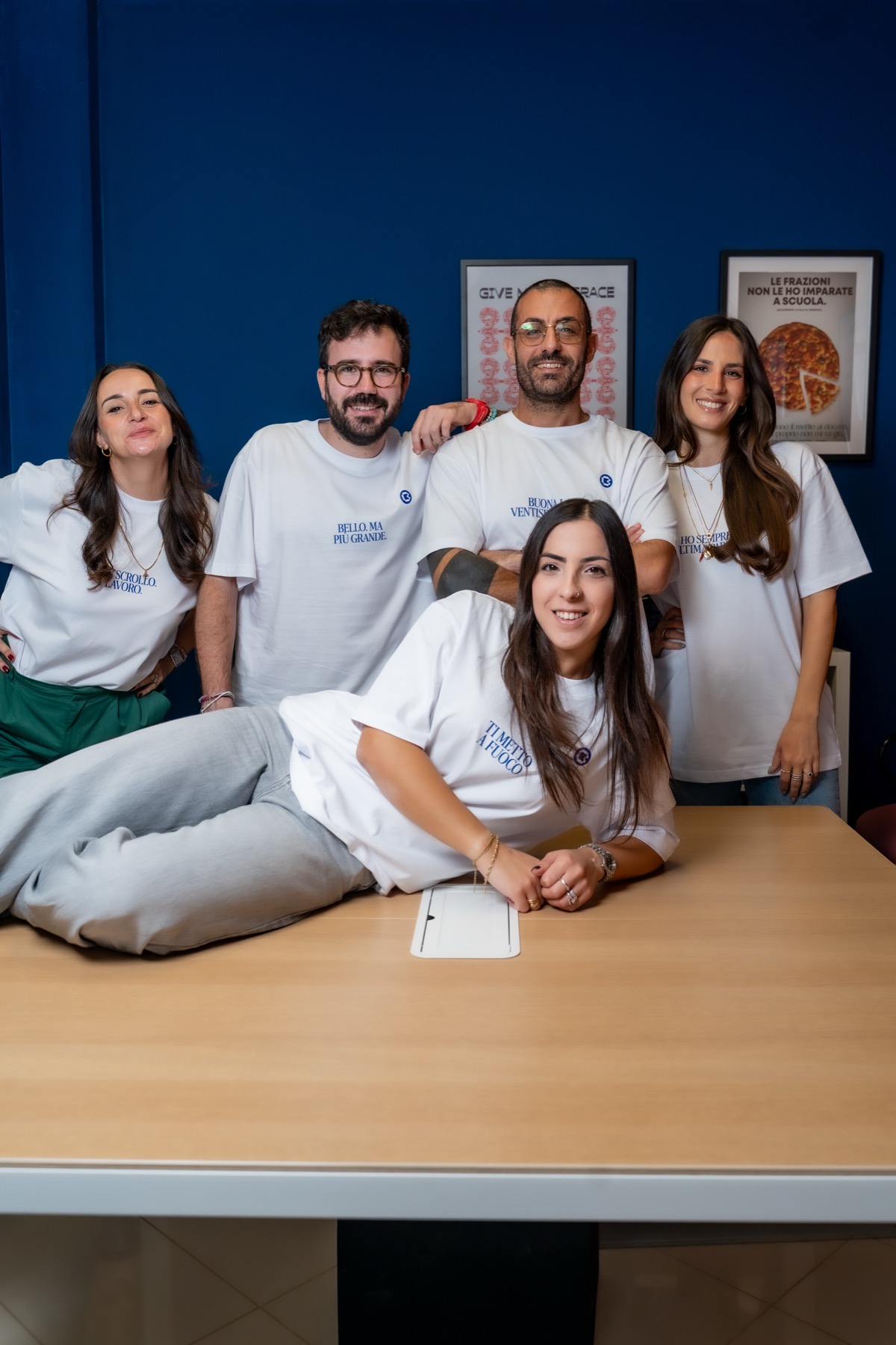 Il team di B&C Communication in agenzia a Bari